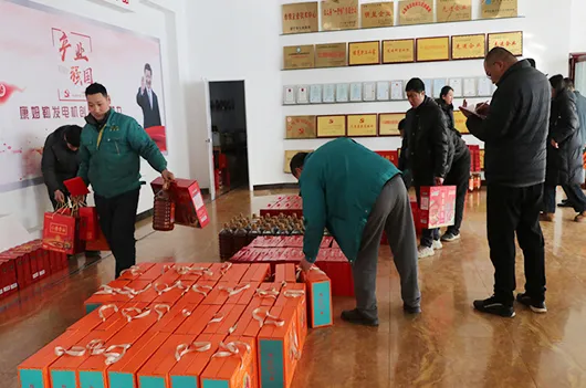 Warm Spring Festival, Warm Welfare for People's Hearts